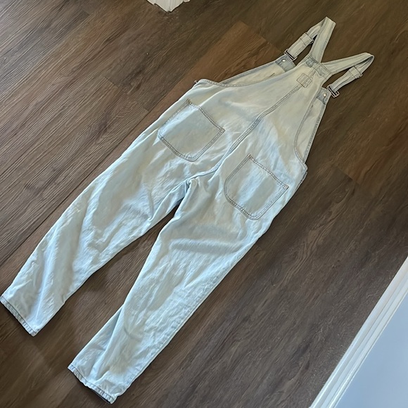 Gap Denim Light Wash Overalls - Picture 9 of 9